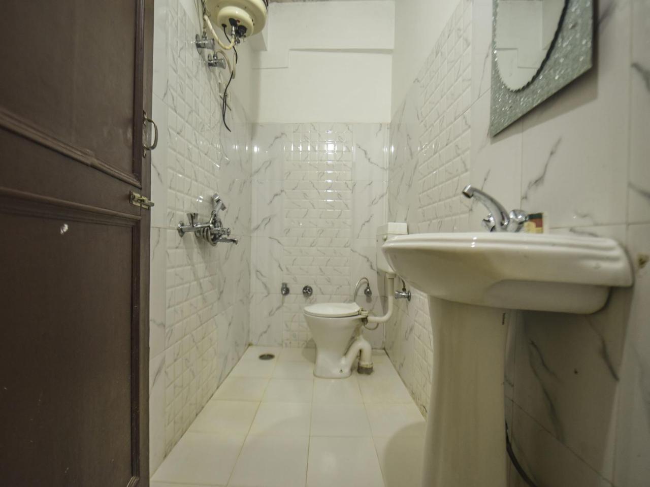 Oyo 7905 Holiday Inn Dalhousie Luaran gambar